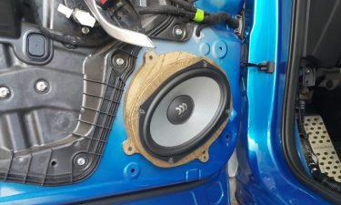 Установка автозвука в Сочи